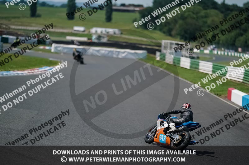 enduro digital images;event digital images;eventdigitalimages;mallory park;mallory park photographs;mallory park trackday;mallory park trackday photographs;no limits trackdays;peter wileman photography;racing digital images;trackday digital images;trackday photos